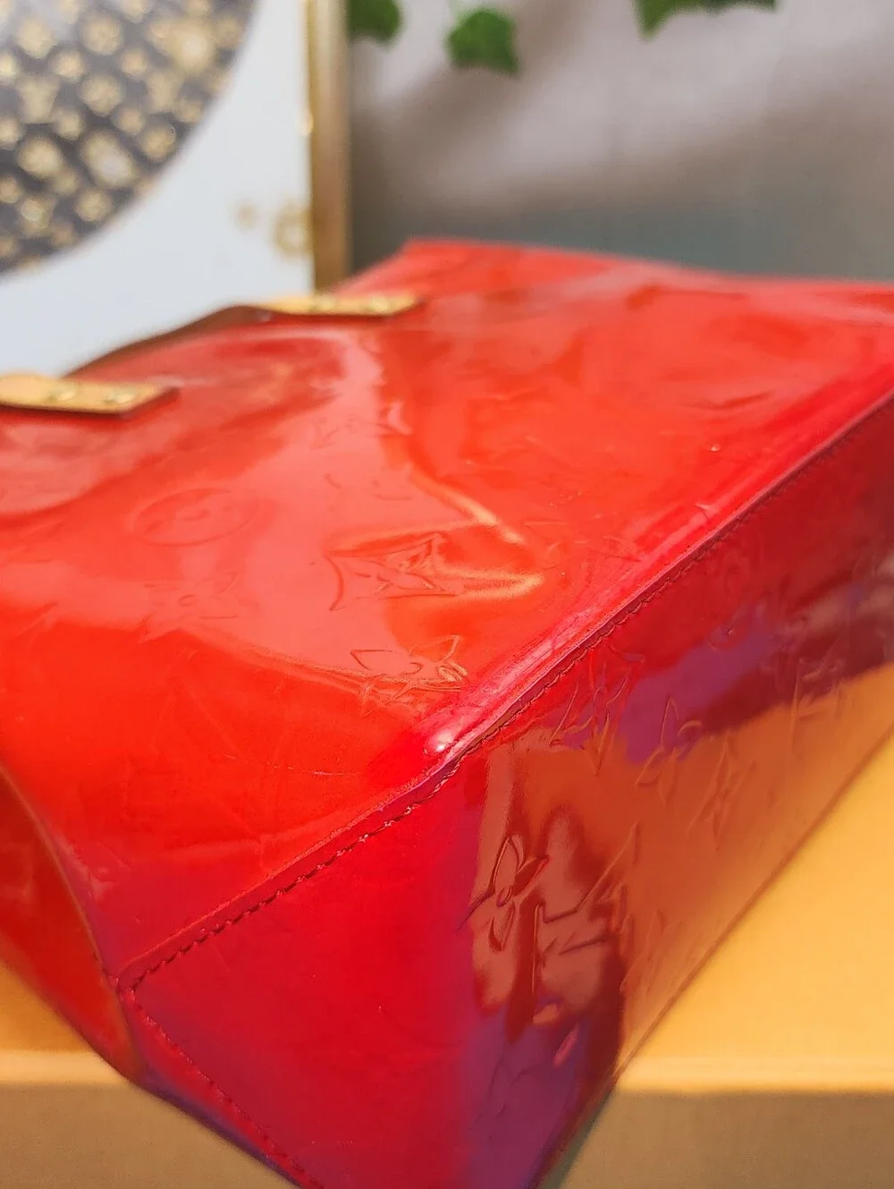 Authentic Louis Vuitton Vernis Reade PM Rouge W/ Box, Dust Bag & LV P.O.P